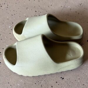 Yeezy Kids Slippers in Light Green